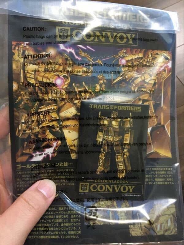 MP 10 Golden Lagoon Convoy   Packaging & In Hand Images!  (2 of 4)